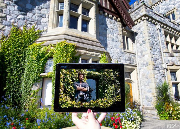 Instagram Duo Travels The World To Capture Sceneframing Photos From Famous Scenes