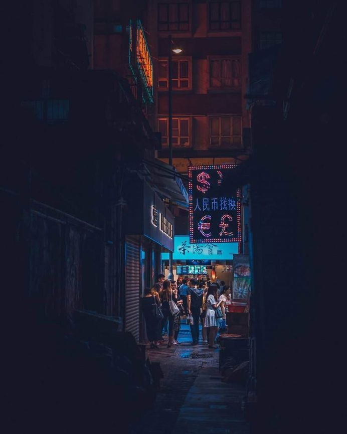 Cyberpunk Hong Kong: Moody Street Photography by Sean Foley