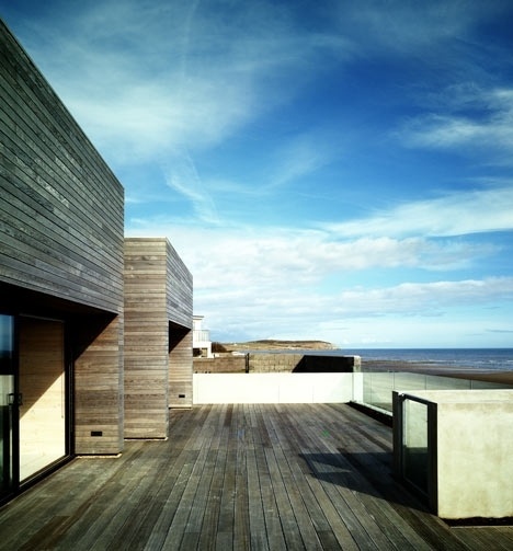 Dezeen » Blog Archive » Seaside House by A2 Architects #architecture