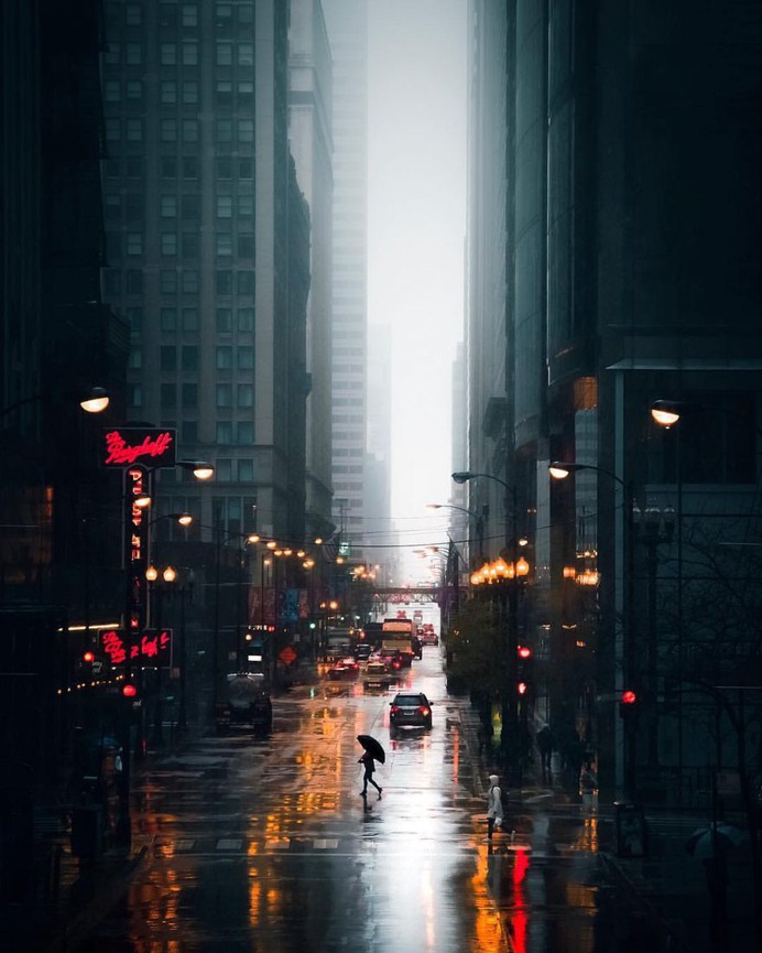 Moody and Cinematic Street Photography by Daniel Kraken