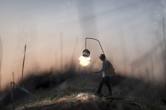 Surreal and Dreamlike Portrait Photography by Nacho Zaitsev