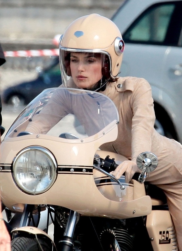 twowheels+ #beige #motorbiek