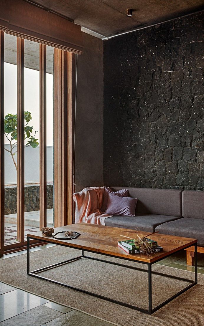 Single Level Pavilion Build as a Retreat to Escape the Frenetic Pace of Mumbai Life 8