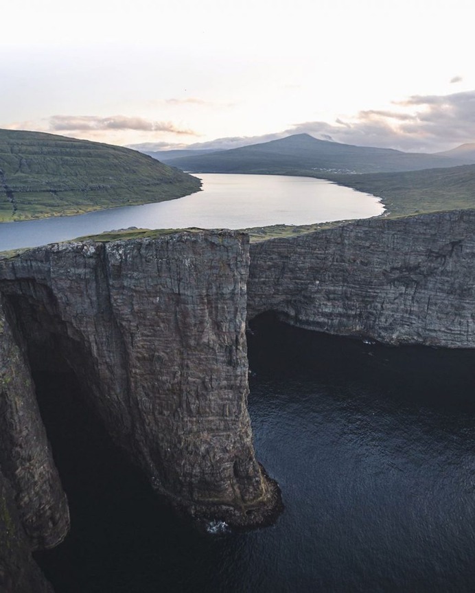 Moody and Cinematic Adventure Photography by Daniel Jakobs