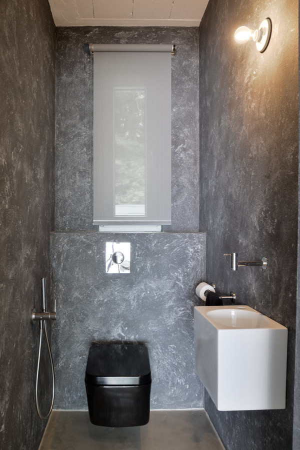 A Family Home with a Black & White Interior in main interior design Category #interior #design #decor #deco #decoration