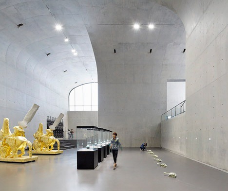 Long-Museum-West-Bund-Deshaus_dezeen_468_23.jpg (468×393)