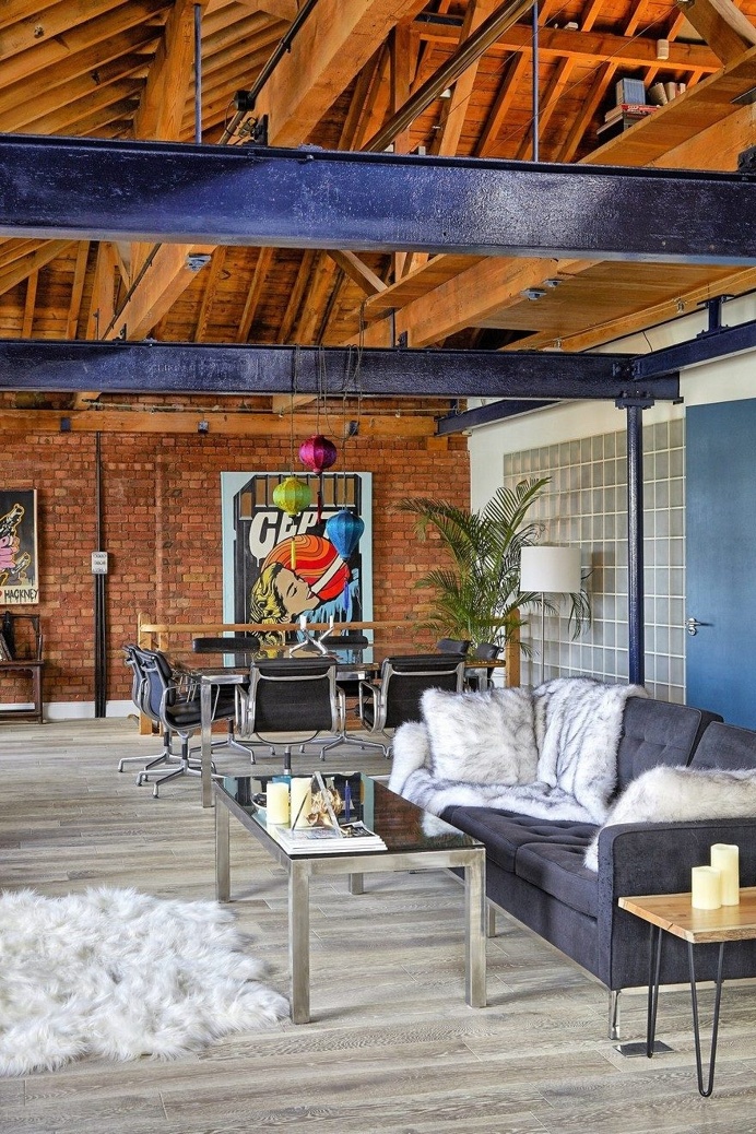 Tower Bridge London Apartment in a Converted Victorian Leather Warehouse 1