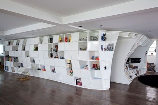 Bookcase Apartment | Fubiz™ #interior #shelves #design #gridding