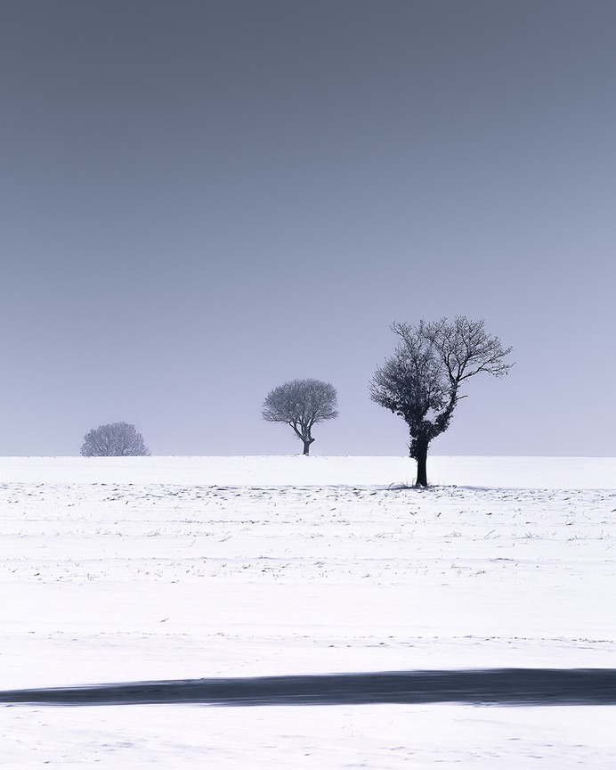 Minimalist Natural Landscape Photography by Bleron Çaka
