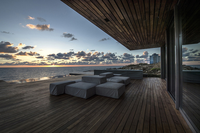 AmchitResidence by Blankpage Architects - www.homeworlddesign. com (9) #architecture #lebanon #house