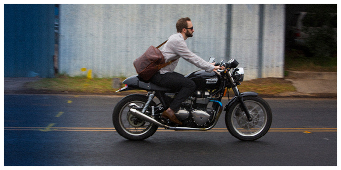 Cambria Leather Carryall Messenger being put to good use on the motorcycle. #messenger #cambria #leather #bag #motorcycle