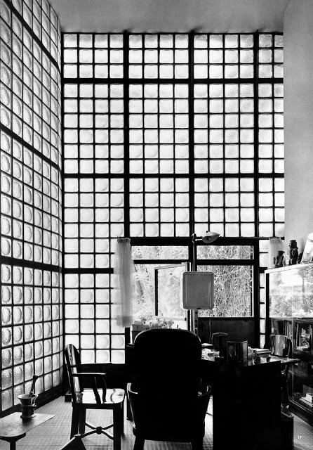 neako:Pierre Chareau 1937 glass house #white #black #grid #raster #and