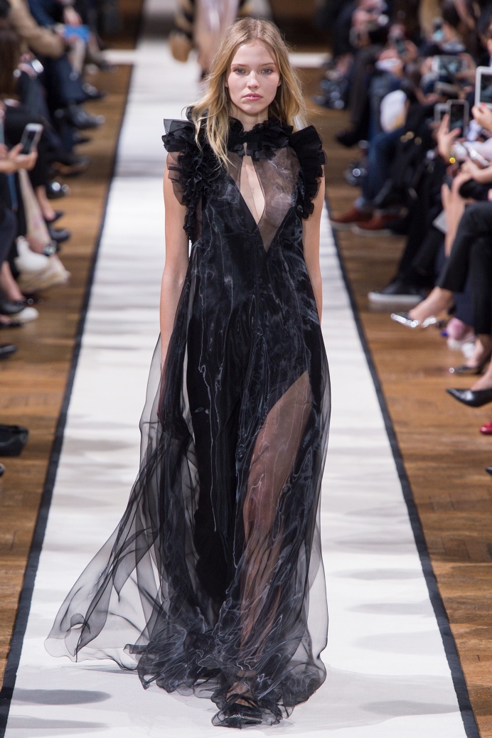 Lanvin Fall 2017 Ready-to-Wear Collection Photos - Vogue