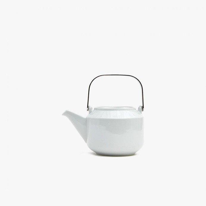 Leaves To Tea Teapot by KINTO.