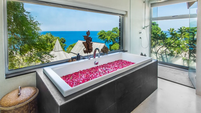 Laemsingh Villa 3 Master bedroom