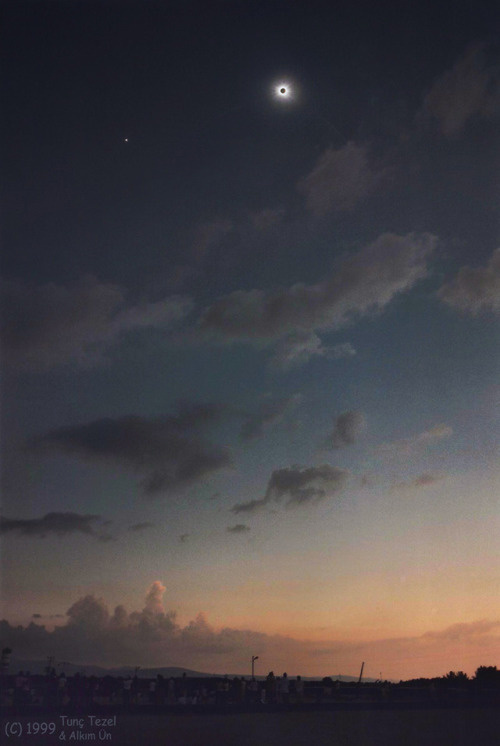 this isn't happiness™ - photo caption contains external link
