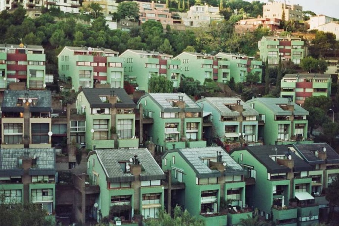 35mm Travel Photography by Arianna Lago