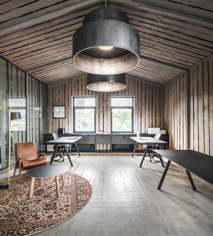 An Extravagant Office of the Ukrainian Creative Agency - InteriorZine