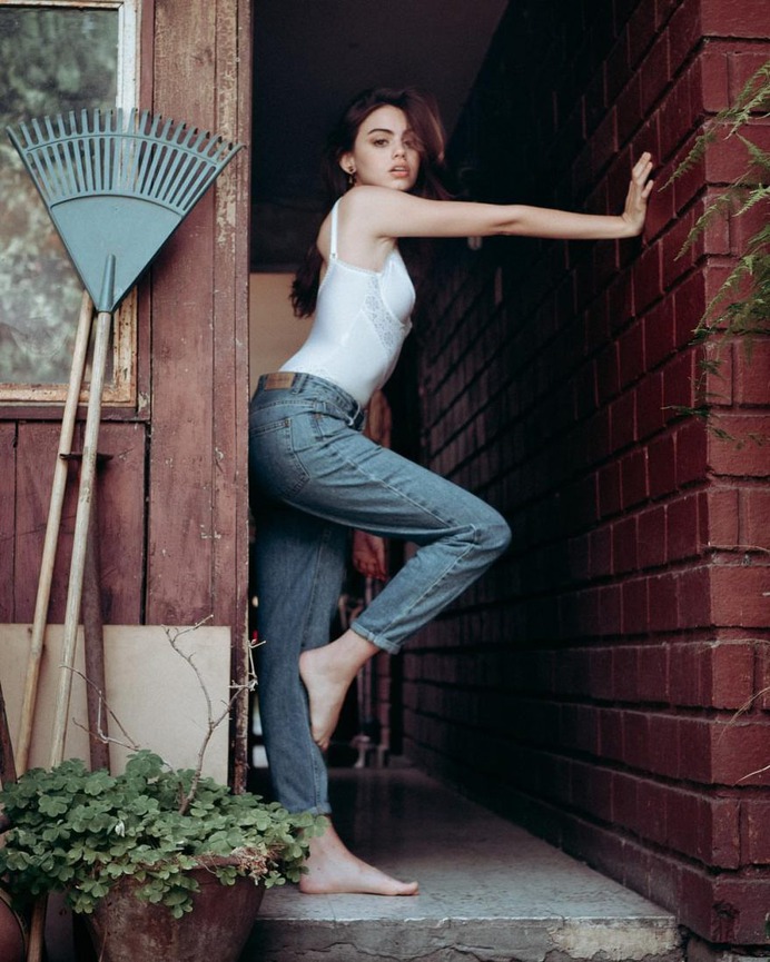 Beauty and Lifestyle Film Portrait Photography by María Belén