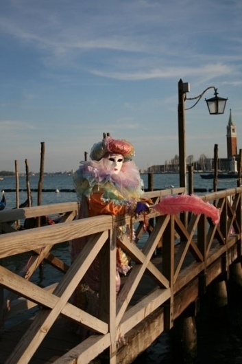 blog3.jpg (image) #venice #clown #photography