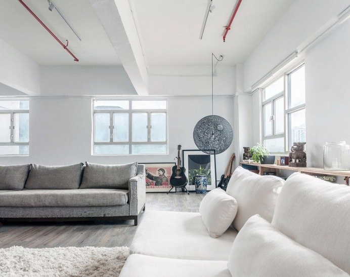 Industrial Warehouse Converted into a Family Home and Creative Workshop Space 2