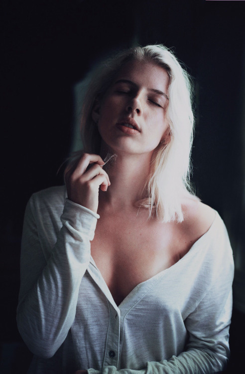 Beautiful Fine Art Portraits by Rachel Rosemarie