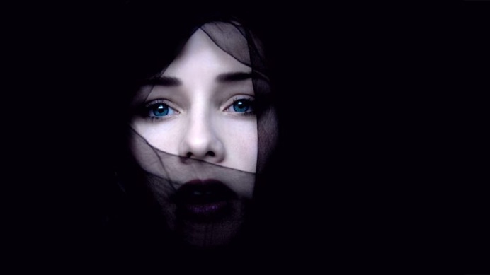Incredibly Beautiful Dreamlike Portrait Photography by Laura Zalenga