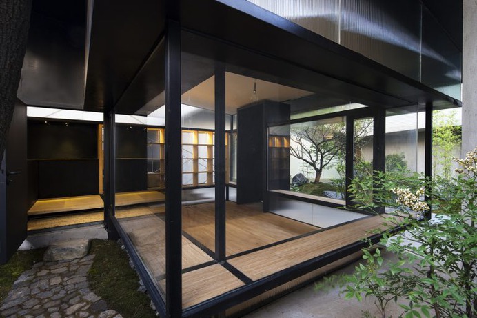 Tea House in Li Garden / Atelier Deshaus