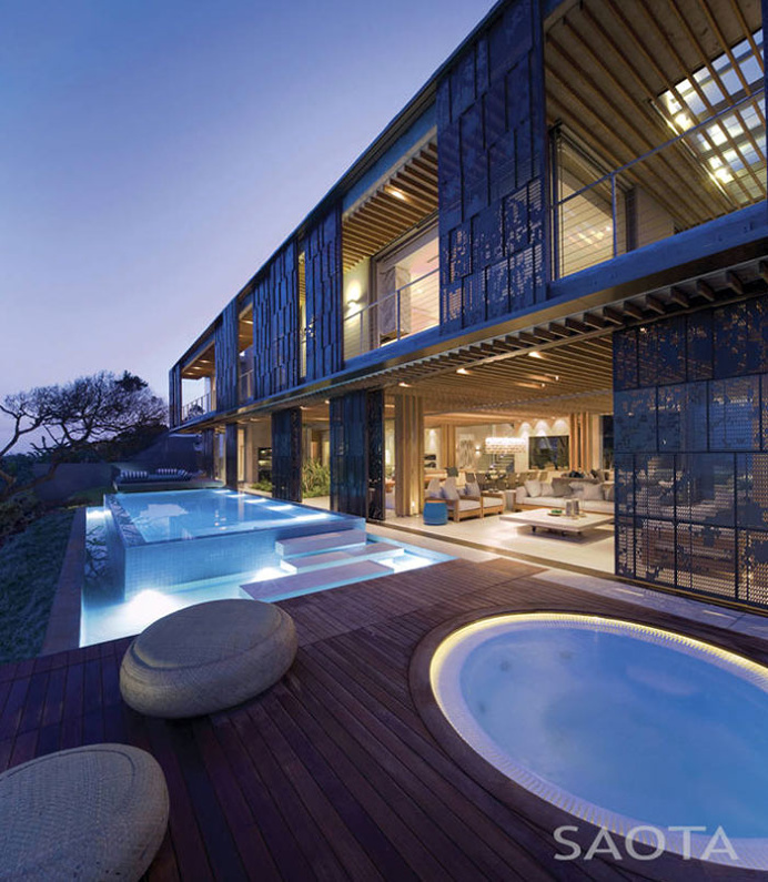 Cozy Seaside Retreat by Antoni Associates - #decor, #interior, #homedecor, #architecture