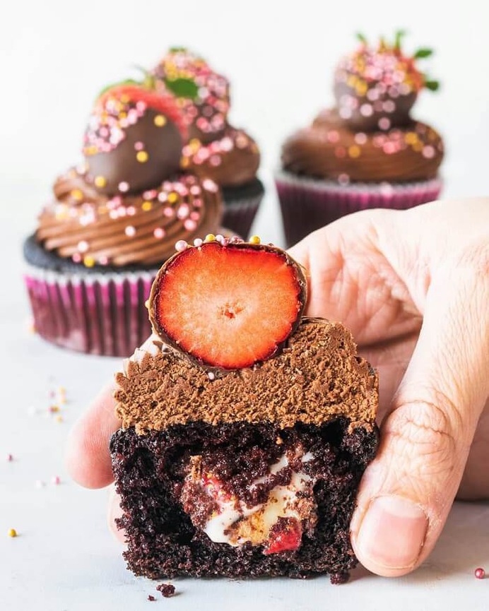 Chocolate Strawberry Cupcakes