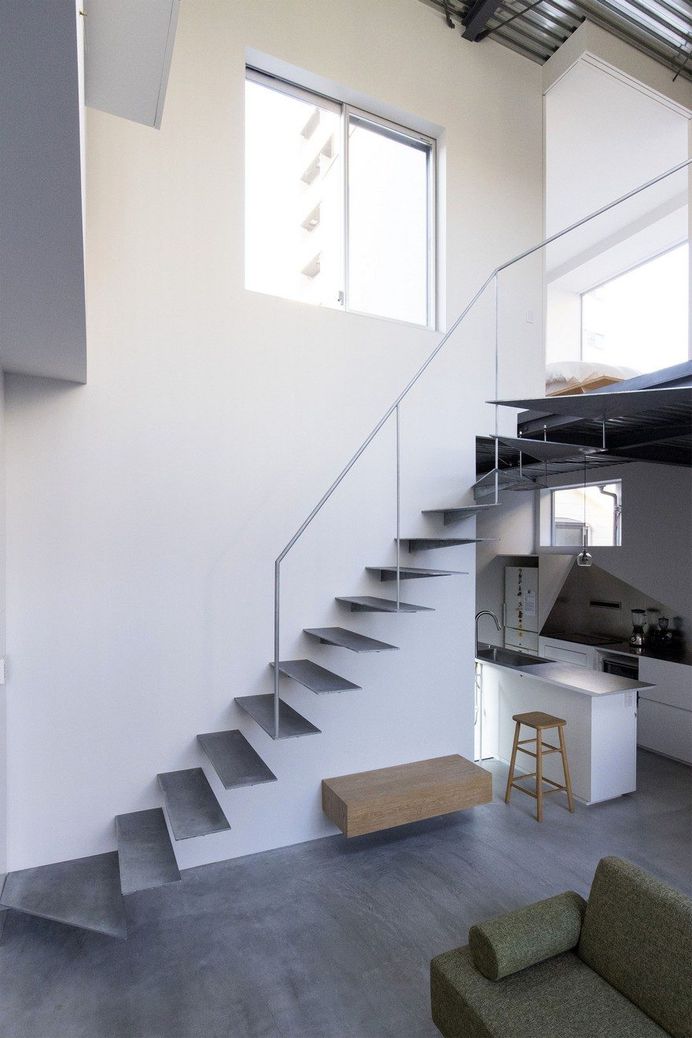 Small Smart House in Tokyo by Tomokazu Hayakawa Architects 5