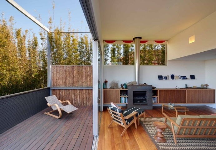 Renovation and an addition to an existing 1930s duplex