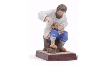 Figure in biscuit porcelain polychrome... #Sets #Teasets #Porcelainsets #Antiqueplates #Plates #Wallplates #Figures #Porcelainfigurines #porcelain