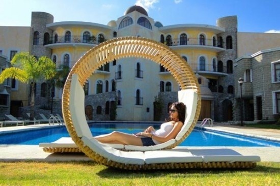 Green Loopita Bonita Chaise Longue Chair Ideas #interior #design #decor #home #furniture #architecture