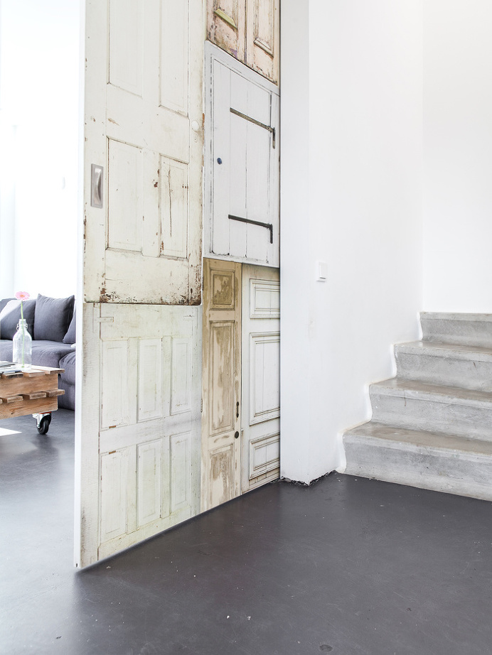 Reclaimed sliding door. Photo by Sonja Velda Fotografie. #simplicity #slidingdoor #sonjaveldafotografie