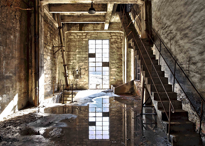 Power Station, a #series of #photographs of an #abandoned #power station by Spanish photographer #Cesar Azcarate.