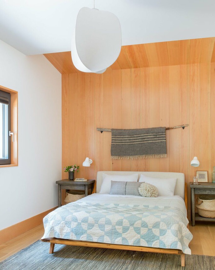 Woodsy Tahoe Cabin / Regan Baker Design