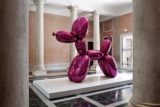 Palazzina Grassi: the headquarters of the Venice Biennale #jeff #koons #art