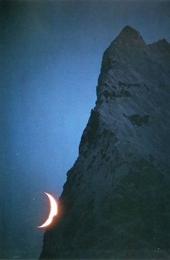 Piccsy :: Galen and Barbara Rowell - mountains of the middle kingdom #mountain #photography #moon #nature