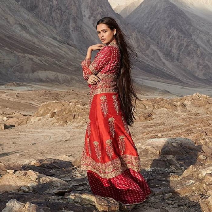 sarvana-kurta-set-by-ritu-kumar