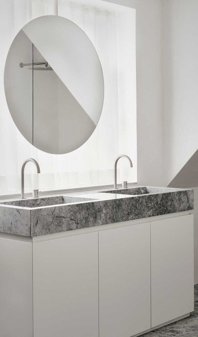 bathroom, a Full Renovation with Classic, Timeless Lines, Atelier Barda Architecture