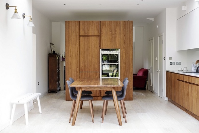 A Kitchen on Wheels / Turner Architects