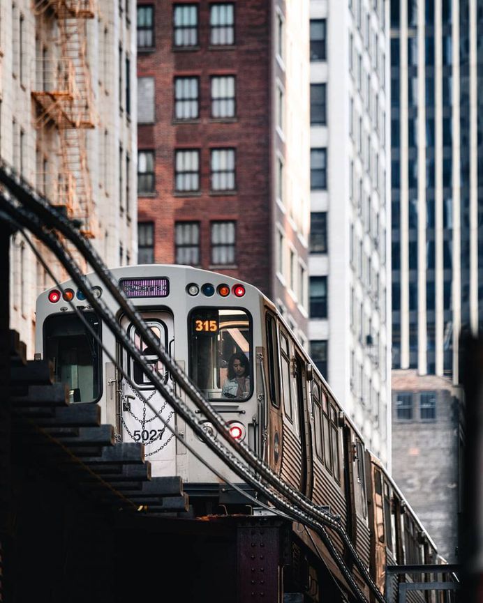 Fantastic Street Photography in Chicago by Graham Chapman