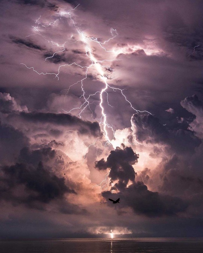 Extreme Weather: Storm Chaser Photography by Jonas Piontek