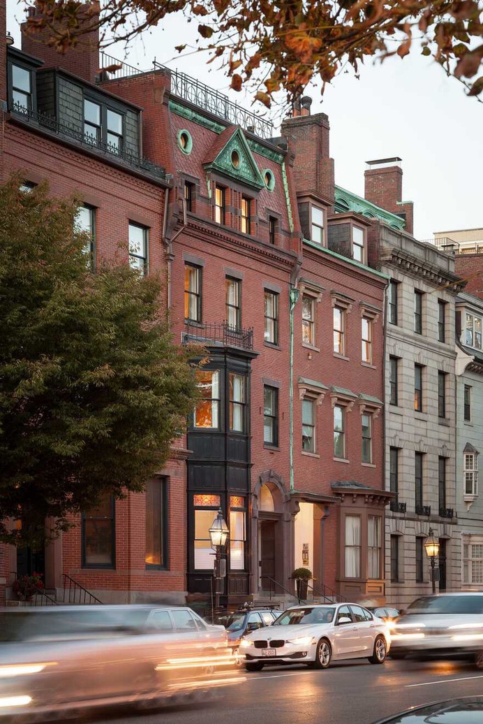 Five-Story Contemporary Townhouse in Boston Completely Renovated by Hacin + Associates