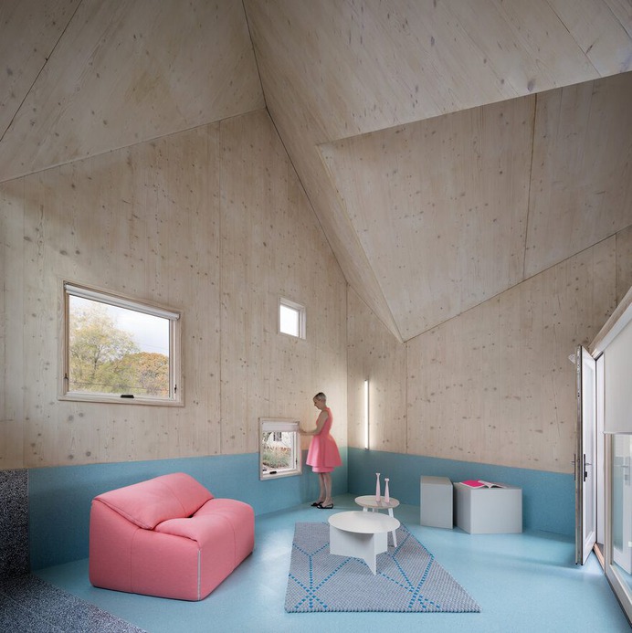Haus Gables: Single-Family Residence Made of Cross-Laminated Timber