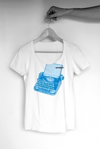 davide gioacchini: apparel #graphics #pixel #shirt