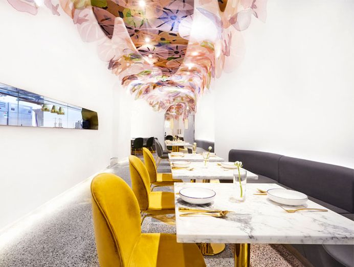 Restaurant Decor Resemble an Underwater Fantasy World - InteriorZine