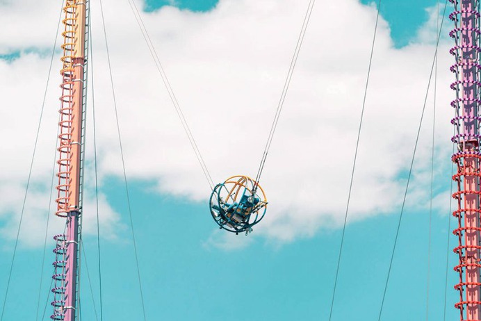 Minimalist and Colorful Urban Photography by Daehyuk Im