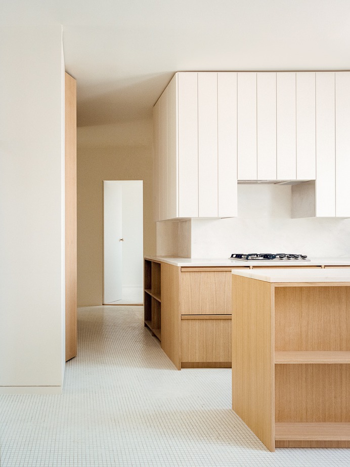 Monuments by Clément Lesnoff-Rocard